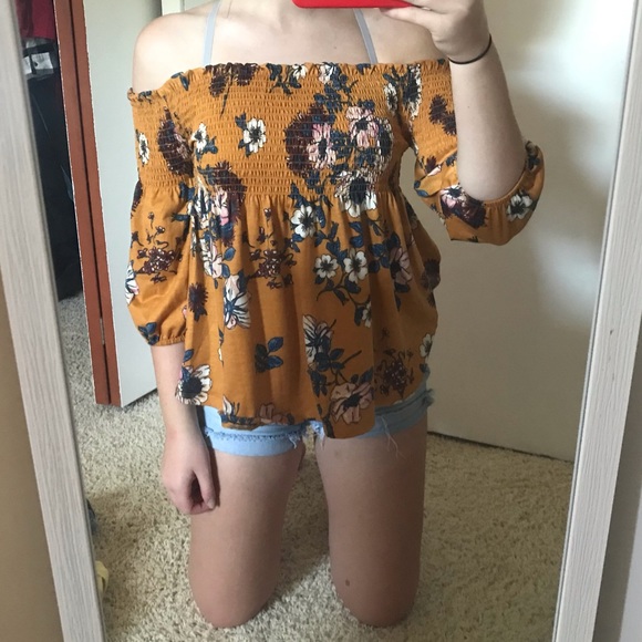 wild fable Tops - Gold Half Sleeve Floral Top!